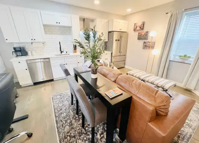 Property at 47-49 Walnut St Unit 1R, Dorchester, MA, 02122, 1 bed, 1 bath, [object Object]