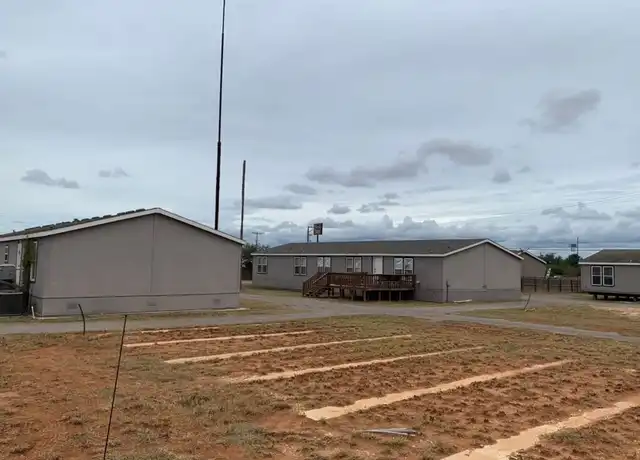 Property at 1080 East Highway 85, Dilley, TX, 78017, 6 beds, 5 baths, [object Object]