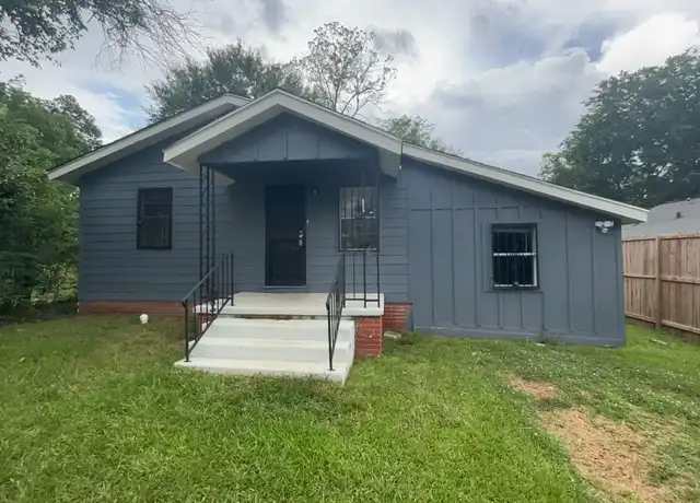 Property at 3162 Sears St, Jackson, MS, 39213, 3 beds, 2 baths, [object Object]