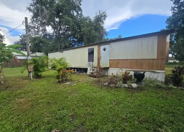 Property at 3725 Lindsey St, Dover, FL, 33527, 2 beds, 1.5 baths, [object Object]