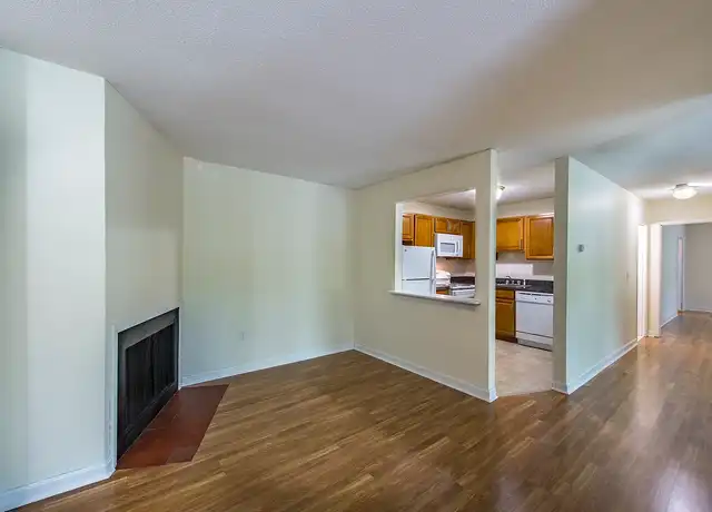 Property at Redwood Hills - 382 Sunderland Rd, Worcester, MA, 01604, 1 bed, 1 bath, [object Object]
