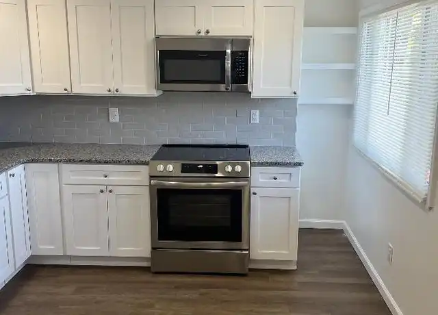 Property at 321 Waitman St, Morgantown, WV, 26501, 2 beds, 1 bath, [object Object]