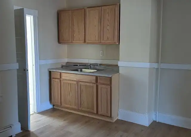 Property at 59 Daly Ave Unit 2E, New Britain, CT, 06051, 2 beds, 1 bath, [object Object]