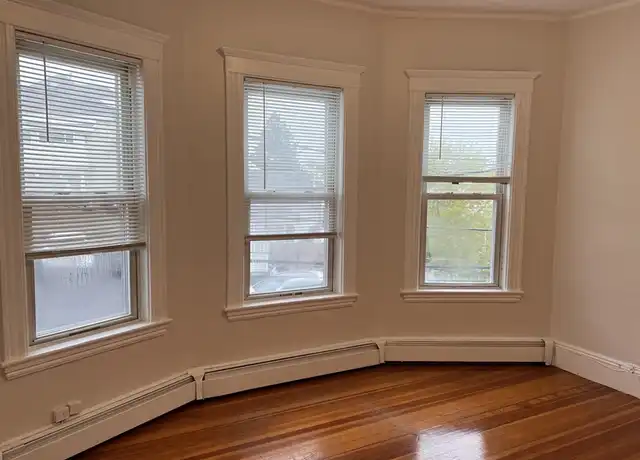 Property at 765 Broadway Unit 10, Everett, MA, 02149, 2 beds, 1 bath, [object Object]