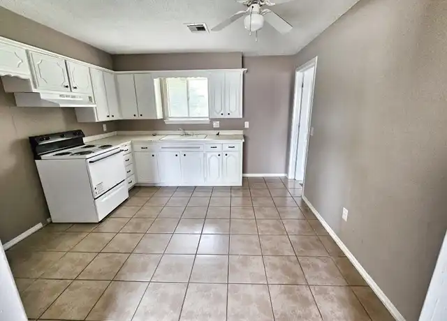 Property at 3208 Lazy Ln, Oklahoma City, OK, 73115, 3 beds, 1 bath, [object Object]