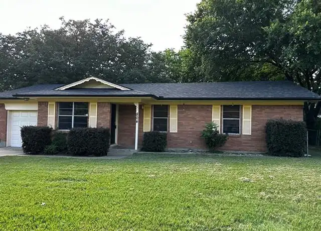 Property at 804 Loy Ln, Ennis, TX, 75119, 3 beds, 2 baths, [object Object]