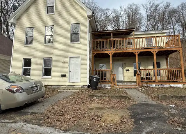 Property at 156 W Bow St Unit 2, Franklin, NH, 03235, 3 beds, 1 bath, [object Object]
