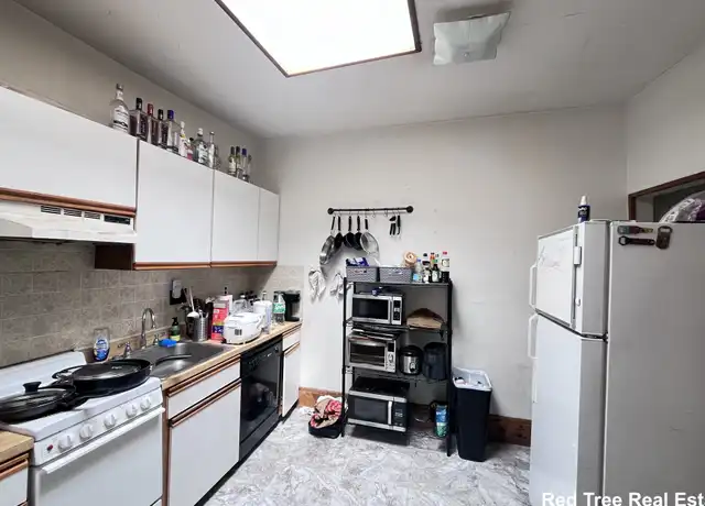 Property at 17 Aberdeen St #6, Boston, MA, 02215, 3 beds, 1 bath, [object Object]