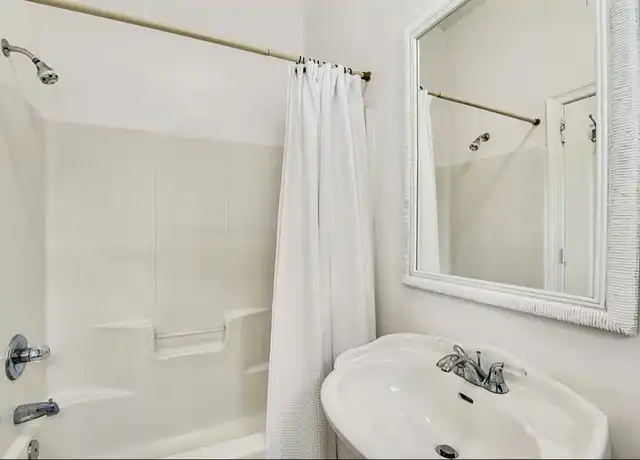 Property at 84 Sunfish St Unit Up stairs, Destin, FL, 32541, 1 bed, 1 bath, [object Object]