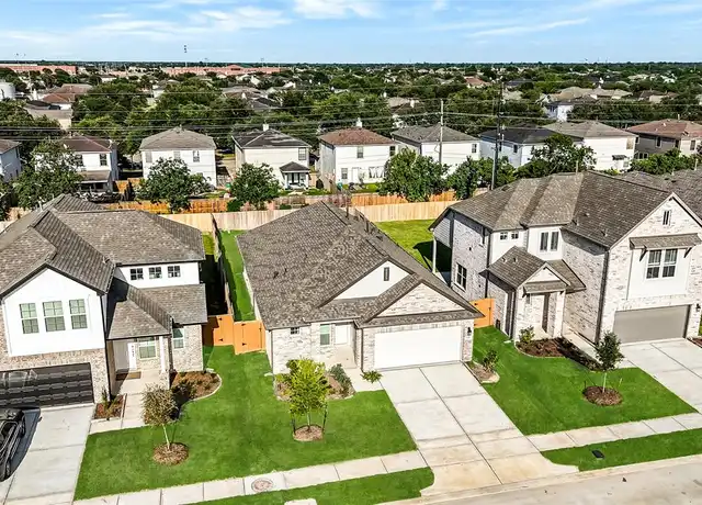 Property at 7606 Terramar Bay Ln, Cypress, TX, 77433, 4 beds, 2 baths, [object Object]