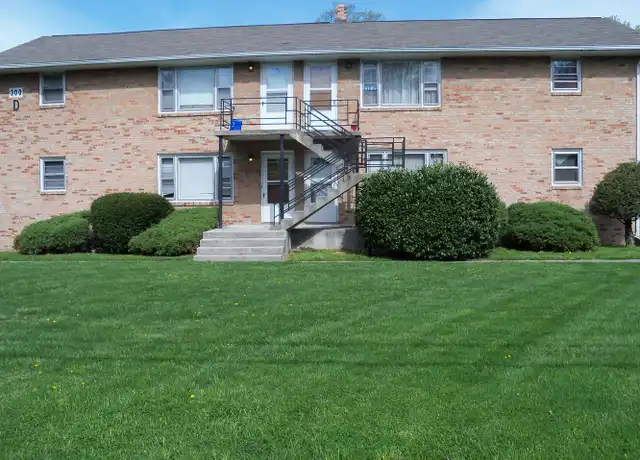 Property at 300 Heights Dr Unit D-2, Blacksburg, VA, 24060, 2 beds, 1 bath, [object Object]