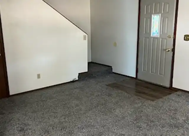 Property at 712 College Ave Unit B, Canon City, CO, 81212, 2 beds, 1.5 baths, [object Object]