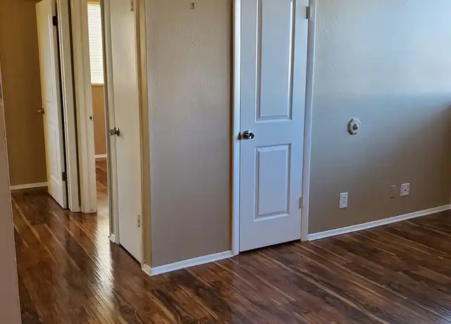 Property at 848 E Kiowa St Unit B4, Colorado Springs, CO, 80903, 2 beds, 1 bath, [object Object]