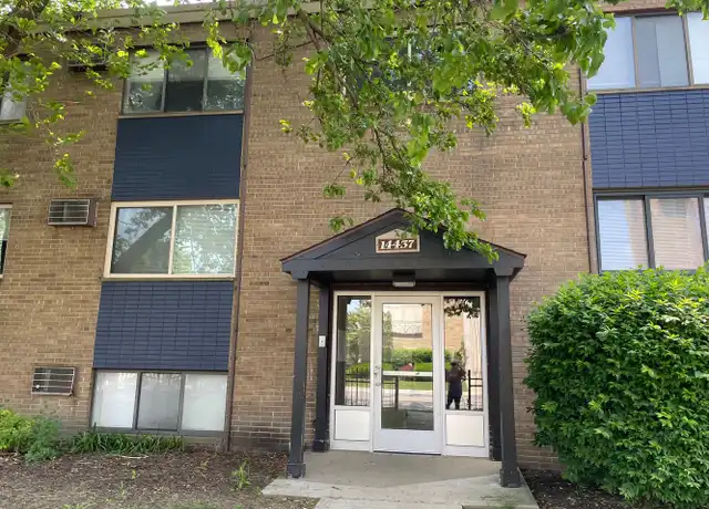 Property at 14411 Triskett Rd Unit W304, Cleveland, OH, 44111, 1 bed, 1 bath, [object Object]