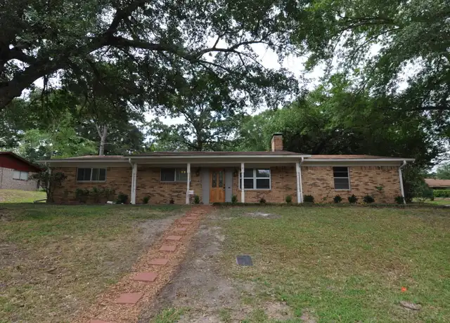 Property at 301 Powell Dr, Tyler, TX, 75703, 3 beds, 2 baths, [object Object]