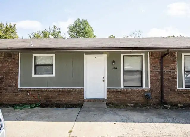 Property at 1428 SE Farmers Dr Unit 1428, Fayetteville, AR, 72701, 2 beds, 1 bath, [object Object]