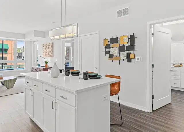 Property at Oxbo Urban Rentals - 202 7th St W, Saint Paul, MN, 55102, 3 beds, 2 baths, [object Object]