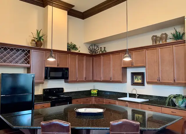 Photo of 7525 N Willow Ave, Fresno, CA 93720
