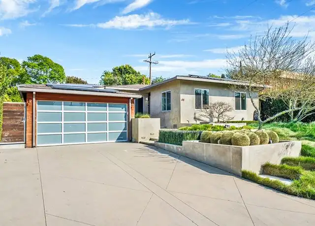 Property at 418 Saint Andrews Rd, Newport Beach, CA, 92663, 3 beds, 2 baths, [object Object]