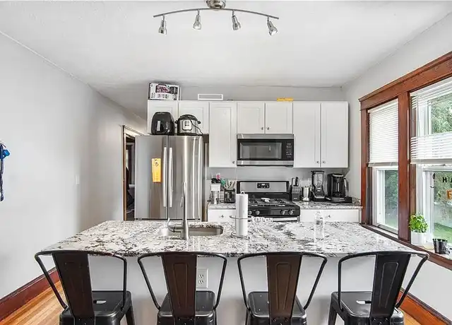 Property at 1012 Narragansett Blvd Unit 2, Providence, RI, 02905, 4 beds, 1 bath, [object Object]