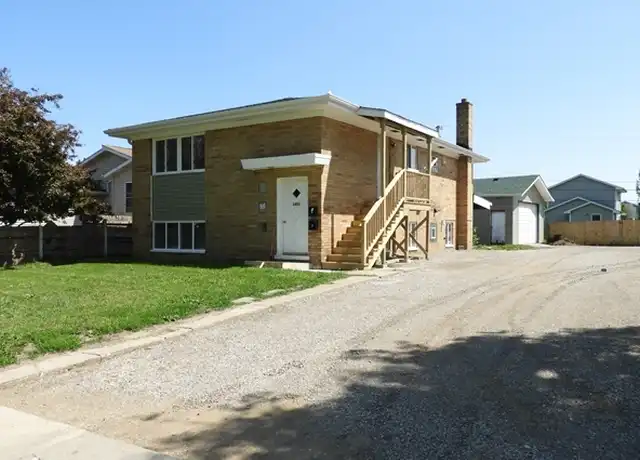 Property at 1601 11th St Unit B, Waukegan, IL, 60085, 3 beds, 1 bath, [object Object]