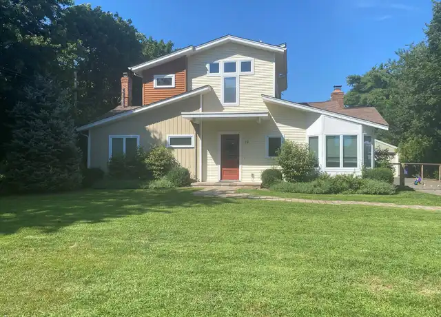 Property at 19 W End Ave, East Quogue, NY, 11942, 4 beds, 3 baths, [object Object]