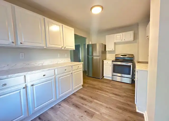 Property at 15 Fletcher St Unit 15A Fletcher, Nashua, NH, 03064, 2 beds, 1 bath, [object Object]