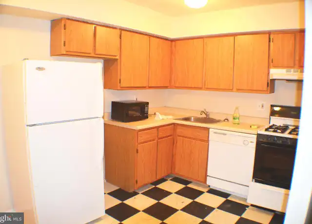 Property at 3413 Cresson St #2, Philadelphia, PA, 19129, 1 bed, 1 bath, [object Object]
