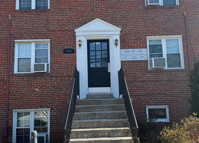 Property at 131 S Courthouse Rd #2, Arlington, VA, 22204, 1 bed, 1 bath, [object Object]