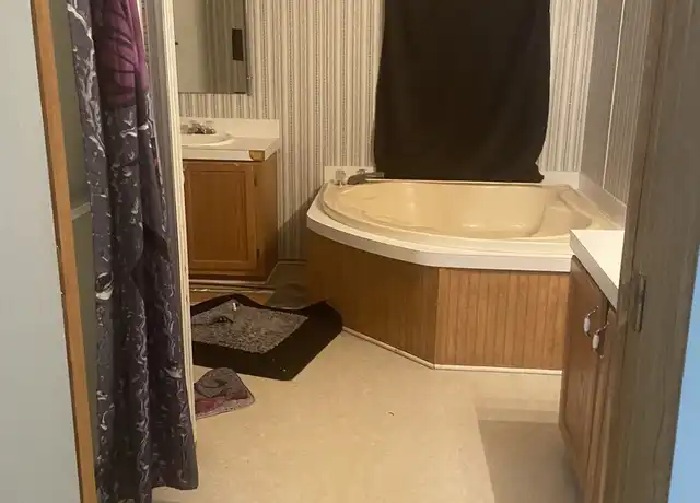 Property at 147 Reddick Rd, Bishopville, SC, 29010, 3 beds, 2 baths, [object Object]