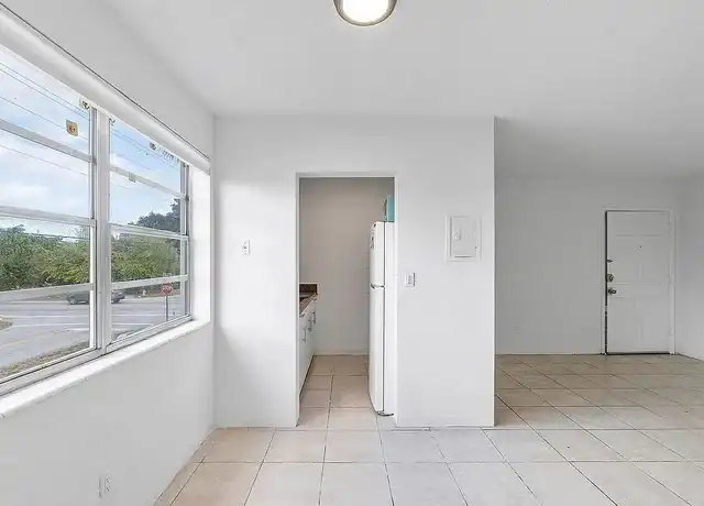 Property at 14950 N Miami Ave Unit 3, Miami, FL, 33168, 1 bed, 1 bath, [object Object]