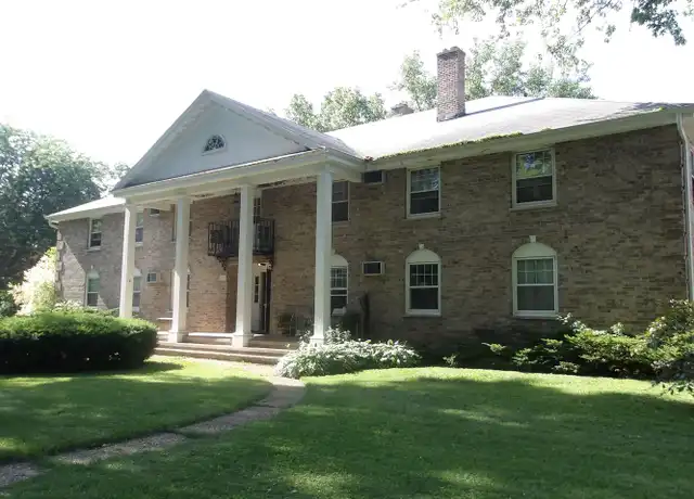 Property at 130 Sunny Meade Ln Unit 130-1, Madison, WI, 53713, 2 beds, 1 bath, [object Object]
