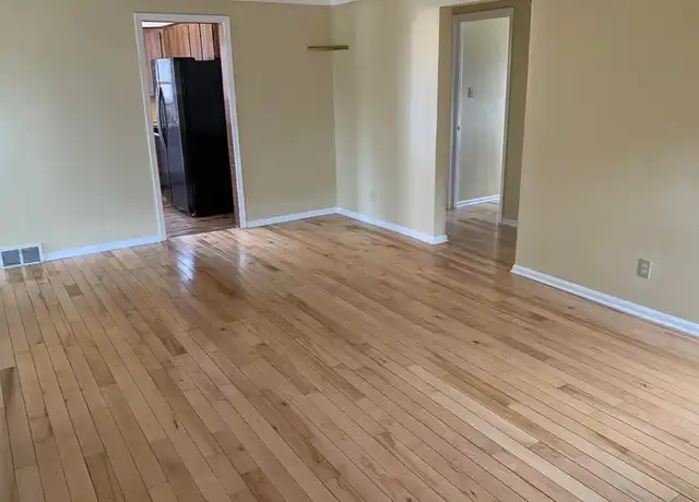 Property at 5723 W Hastings Arch, Virginia Beach, VA, 23462, 3 beds, 1 bath, [object Object]