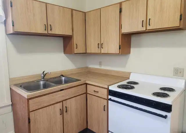 Property at 314 1/2 Ash St, Greenville, OH, 45331, 1 bed, 1 bath, [object Object]