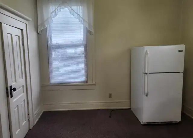 Property at 314 1/2 Ash St, Greenville, OH, 45331, 1 bed, 1 bath, [object Object]