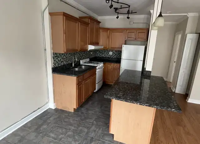Property at 1333 W Birchwood Ave Unit 101, Chicago, IL, 60626, 1 bed, 1 bath, [object Object]
