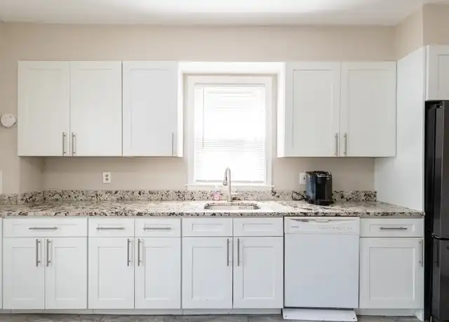 Property at 15 Russell Rd Unit 1, Somerville, MA, 02144, 4 beds, 1 bath, [object Object]