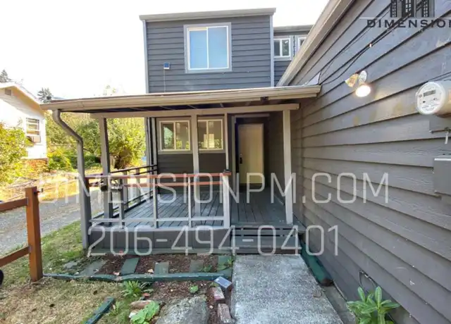 Property at 632 N Charleston Ave Unit 1, Bremerton, WA, 98312, 3 beds, 1.5 baths, [object Object]