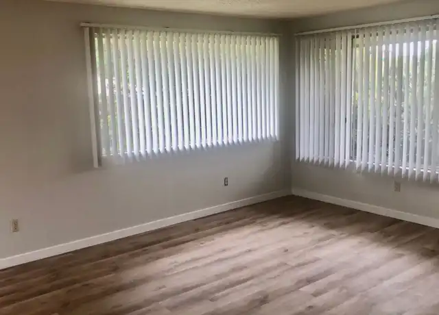Property at 201 NE 82nd St, Vancouver, WA, 98665, 2 beds, 1 bath, [object Object]