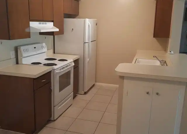 Property at 5966 E 33rd Ct Unit 5966, Tulsa, OK, 74135, 1 bed, 1 bath, [object Object]