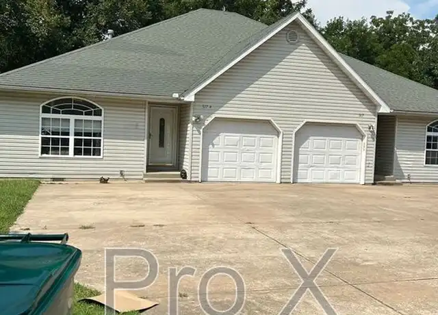 Property at 517 E Park St Unit B, Pittsburg, KS, 66762, 3 beds, 3 baths, [object Object]
