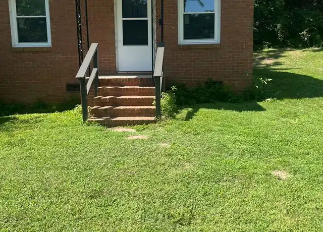 Property at 1107 Oakwood Dr, Belmont, NC, 28012, 2 beds, 1 bath, [object Object]