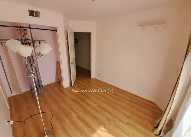 Property at 1305 Jamaica Ln Unit 2nd Bdrm(ad5), Oxnard, CA, 93030, 1 bed, 1 bath, [object Object]