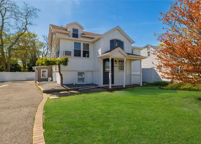 Property at 108 Ralph Ave, Babylon, NY, 11702, 3 beds, 2 baths, [object Object]