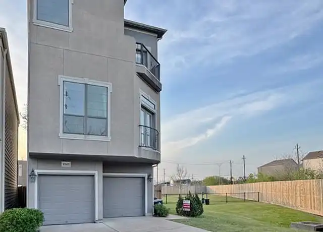 Property at 10602 Clearview Villa Pl, Houston, TX, 77025, 3 beds, 3.5 baths, [object Object]