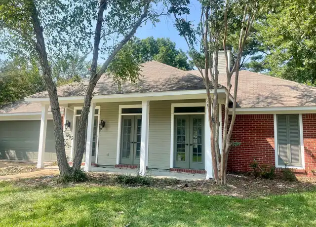 Property at 208 Chestnut Dr, Brandon, MS, 39047, 3 beds, 2 baths, [object Object]