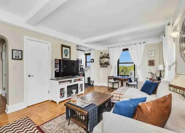 Property at 230 Riverside Dr Unit 8P, New York, NY, 10025, 1 bed, 1 bath, [object Object]