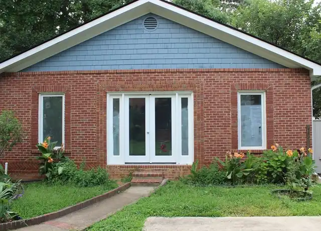 Property at 1124 Center St NW, Atlanta, GA, 30318, 2 beds, 1.5 baths, [object Object]