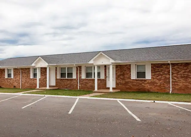 Property at 125 College Ave Unit C2, Shelby, NC, 28152, 2 beds, 1 bath, [object Object]