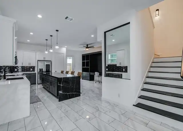 Property at 5905 Crest Ct Unit NA, Houston, TX, 77033, 3 beds, 3 baths, [object Object]